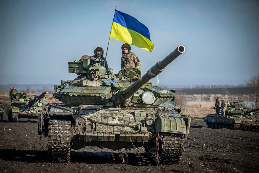 Ukraińscy żołnierze 93. Brygady Zimnego Jaru Ukraińskich Sił Zbrojnych w ramach wspieranych przez Rosję rebeliantów przejęli kontrolę nad linią frontu w Doniecku.  Ukraina w środę 23 lutego