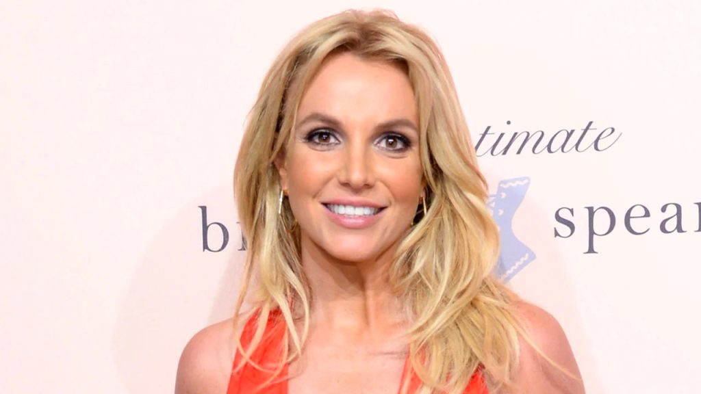 Britney Spears opuszcza swój dom w Los Angeles, o nowym skamielinie „Zakup”: „Czas na zmiany!”