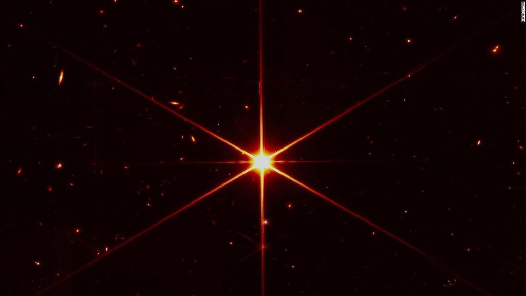 Teleskop Webba udostępnia nowy obraz po osiągnięciu punktu orientacyjnego optyki