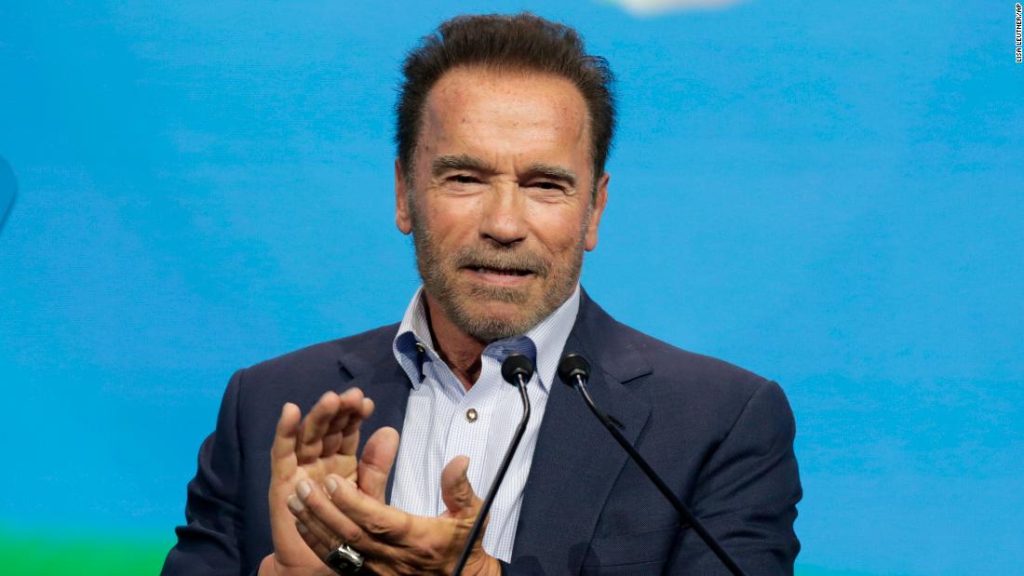 Przesłanie wideo Arnolda Schwarzeneggera wzywa Rosjan do przezwyciężenia rządowej dezinformacji