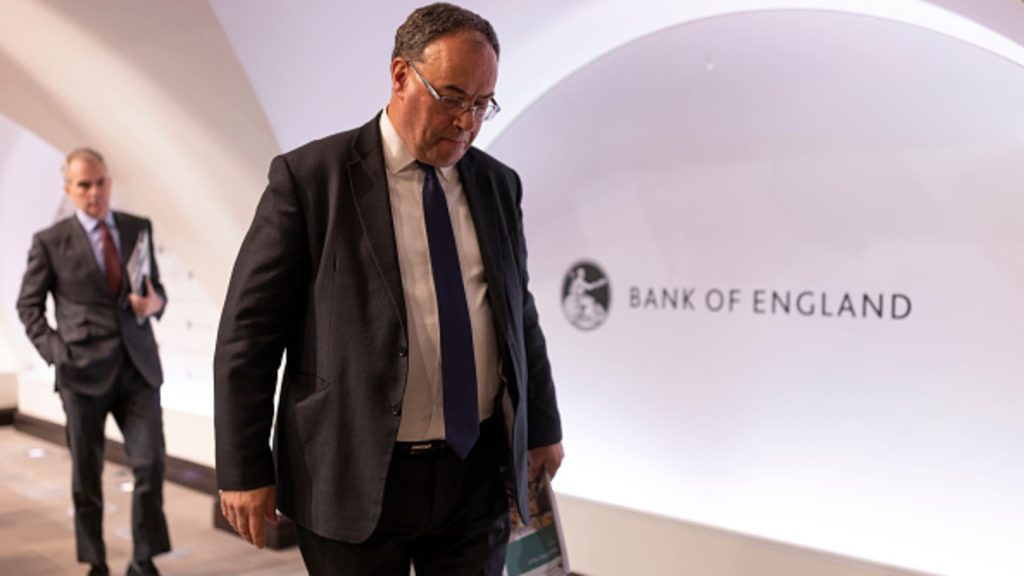 Bank Anglii podniósł stopy procentowe po raz trzeci z rzędu