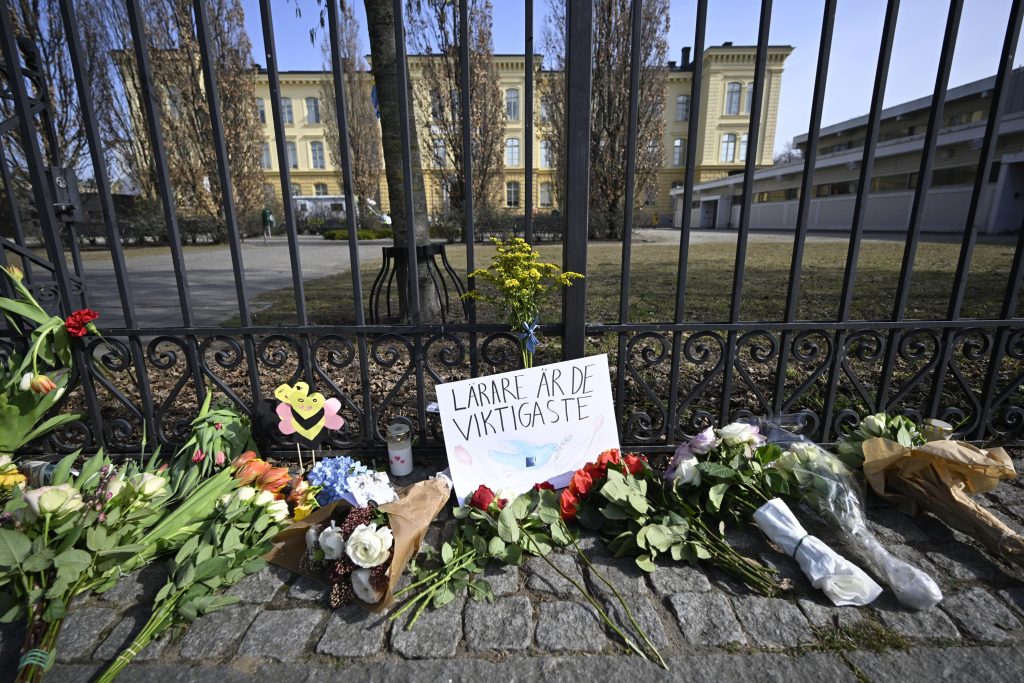 Szwedzcy nauczyciele szkół średnich zabici, uczeń aresztowany