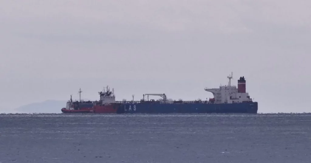 Grecja przejmuje rosyjski tankowiec w ramach unijnych sankcji przeciwko Rosji