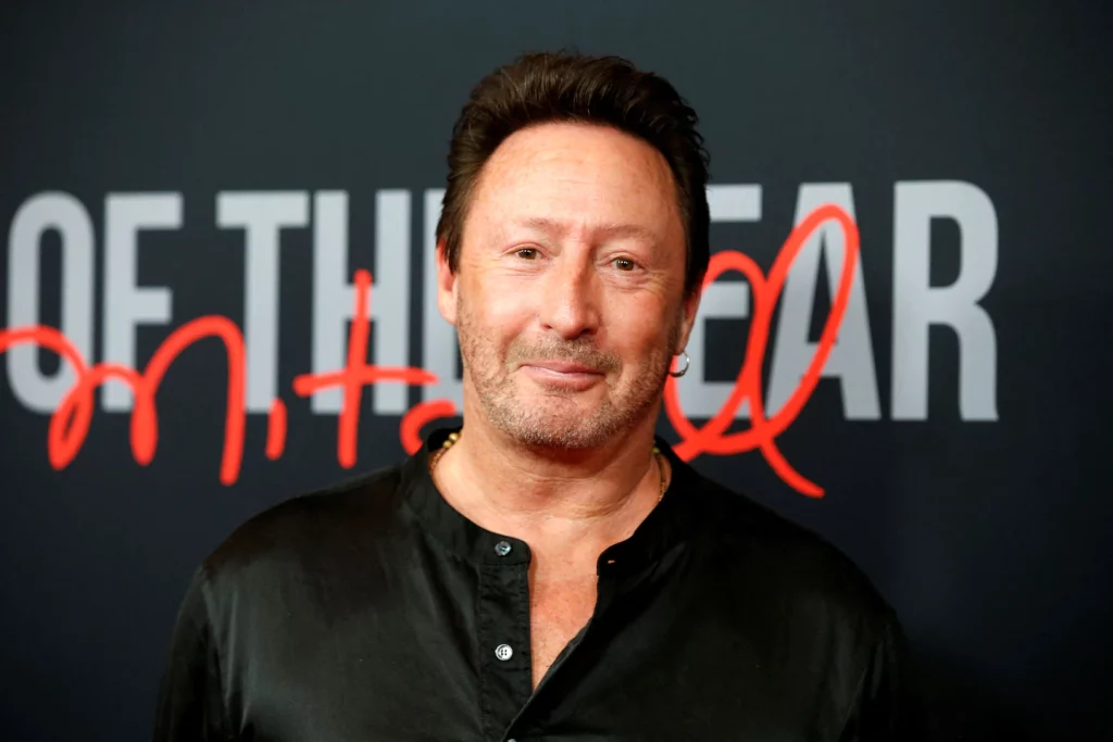 Julian Lennon po raz pierwszy śpiewa „Imagine” na rzecz Ukrainy