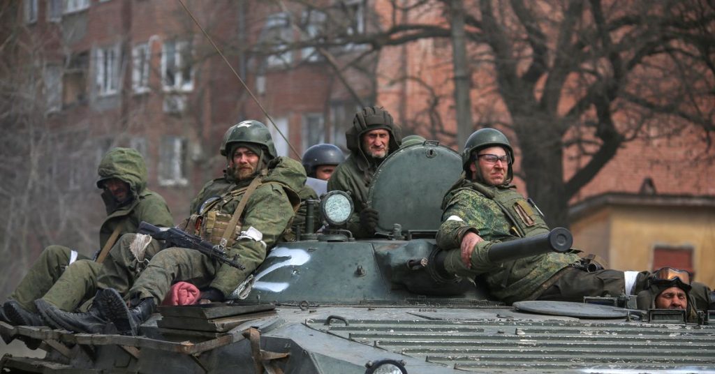 Ukraińscy bojownicy utrzymali się, gdy Putin ogłosił zwycięstwo w Mariupolu