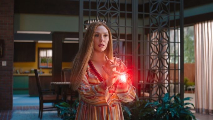 Elizabeth Olsen przyjmuje krytykę filmów Marvela – termin