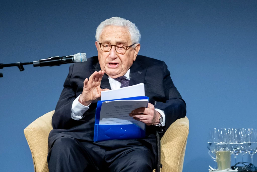Henry Kissinger mówi, że Ukraina powinna odstąpić terytorium Rosji, aby zakończyć wojnę