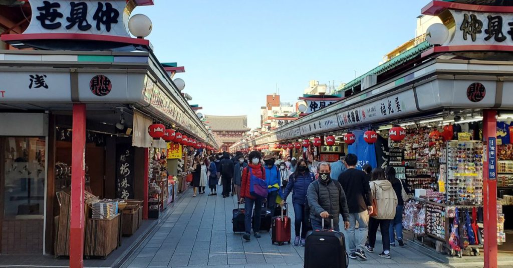 Japonia ogłosiła ograniczoną „turystykę testową” od maja jako krok do pełnego ponownego otwarcia