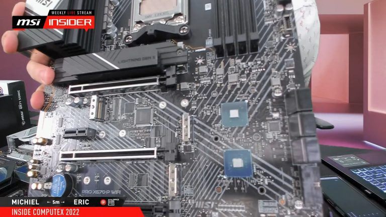 MSI menawarkan desain dual-chip untuk motherboard AMD X670.