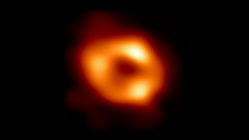 Strzelec A*: Pierwszy obraz czarnej dziury Drogi Mlecznej na obrazach