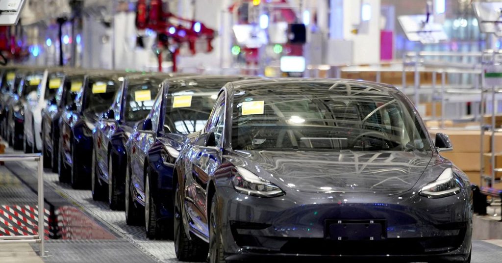 Wyłącznie: Tesla wstrzymała większość produkcji w fabryce w Szanghaju we wtorek – notatka