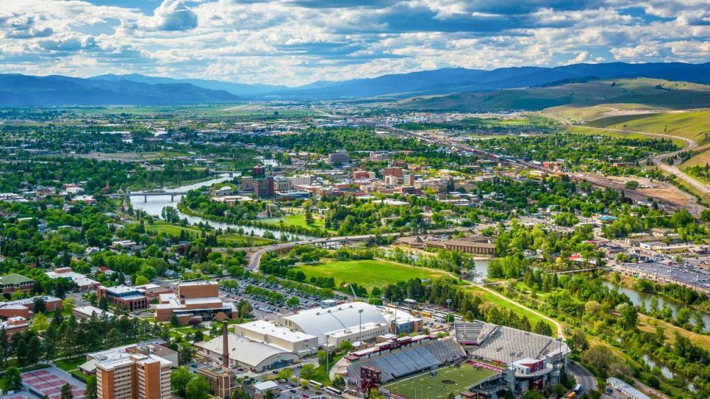 Liderzy biznesu i rządu podkreślają, dlaczego ludzie przenoszą się do krajów sprzyjających wzrostowi, takich jak Montana
