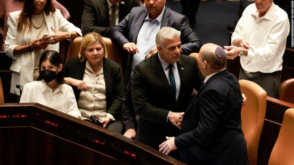 Parlament Izraela głosuje za jego rozwiązaniem, co prowadzi do piątych wyborów w ciągu czterech lat