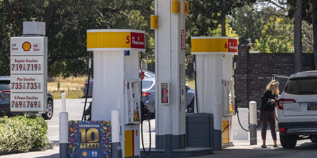 Rekordowe ceny gazu rozpoczęły letni sezon podróży dla Amerykanów