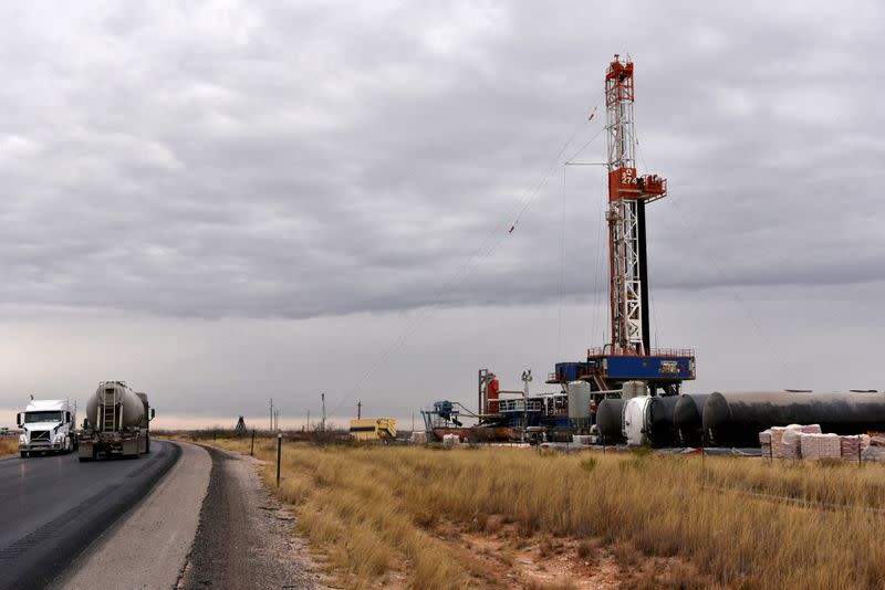Ropa skacze po podwyżce cen ropy przez Arabię ​​Saudyjską