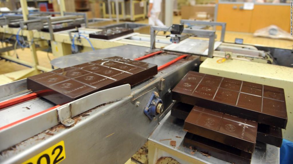 Salmonella: Barry Callebaut, największa na świecie fabryka czekolady, zostaje zamknięta z powodu epidemii