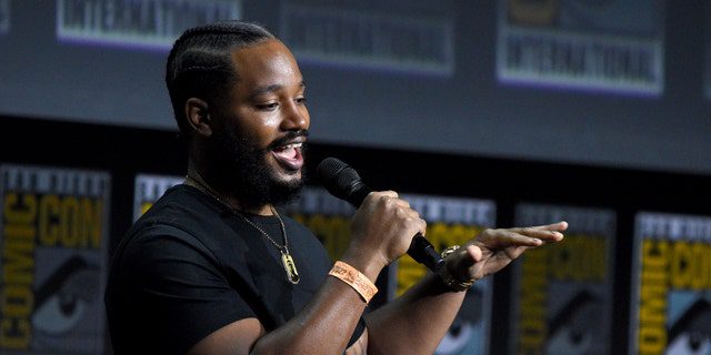 Ryan Coogler uczestniczy w seminarium Marvel Studios w dniu 3 Comic-Con International w sobotę, 23 lipca 2022 r. w San Diego.  (Zdjęcie: Richard Shotwell/Invision/Associated Press)