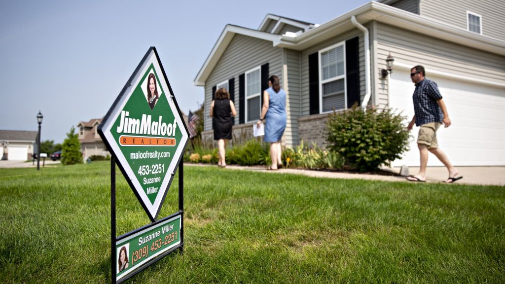 Popyt na kredyt hipoteczny spada do najniższego poziomu od 22 lat
