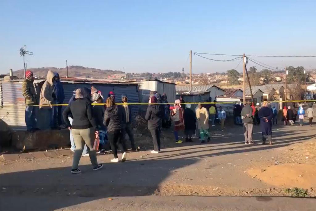 Strzelanina w RPA pozostawia co najmniej 15 zabitych w barze Soweto
