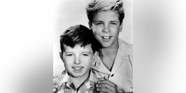 Jerry Mathers i Tony Dow w "Zostaw to bobrowi."