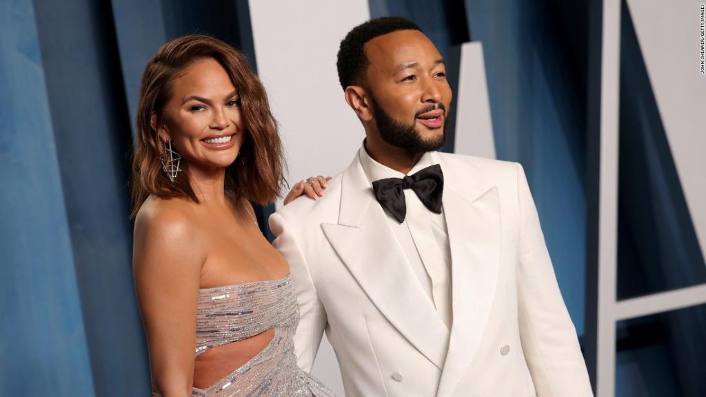 Chrissy Teigen ogłasza, że ​​ona i John Legend spodziewają się kolejnego dziecka