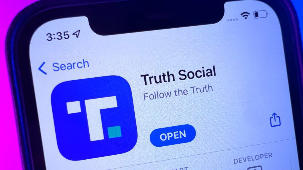 Trump's Truth Social został zablokowany w sklepie Google Play z powodu obaw związanych z moderacją treści