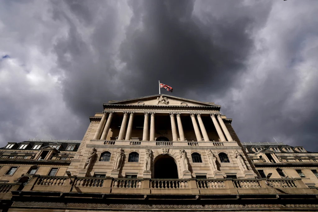 Bank of England interweniuje w celu osiągnięcia stabilności finansowej w Wielkiej Brytanii po budżecie Liz Truss