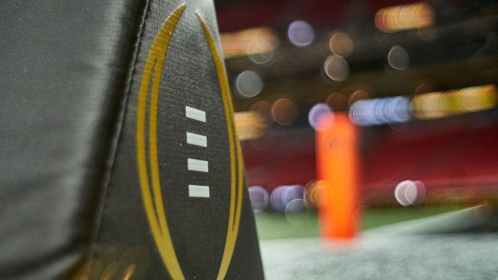 College Football Playoff rozszerza się do formatu 12-zespołowego