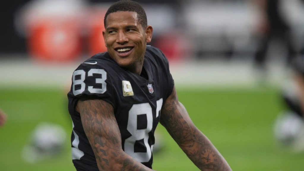 Las Vegas Raiders TE Darren Waller podpisuje kontrakt z nowymi agentami w poszukiwaniu nowego kontraktu