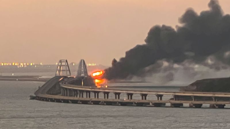 Eksplozja mostu na Krymie: potężna eksplozja rozbrzmiała na najdłuższym moście w Europie, według rosyjskich urzędników