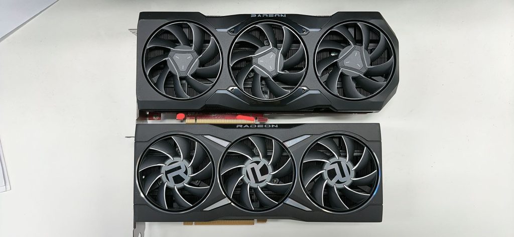 Sfotografowana karta graficzna AMD Radeon RX 7900, potwierdzone dwa 8-pinowe złącza zasilania