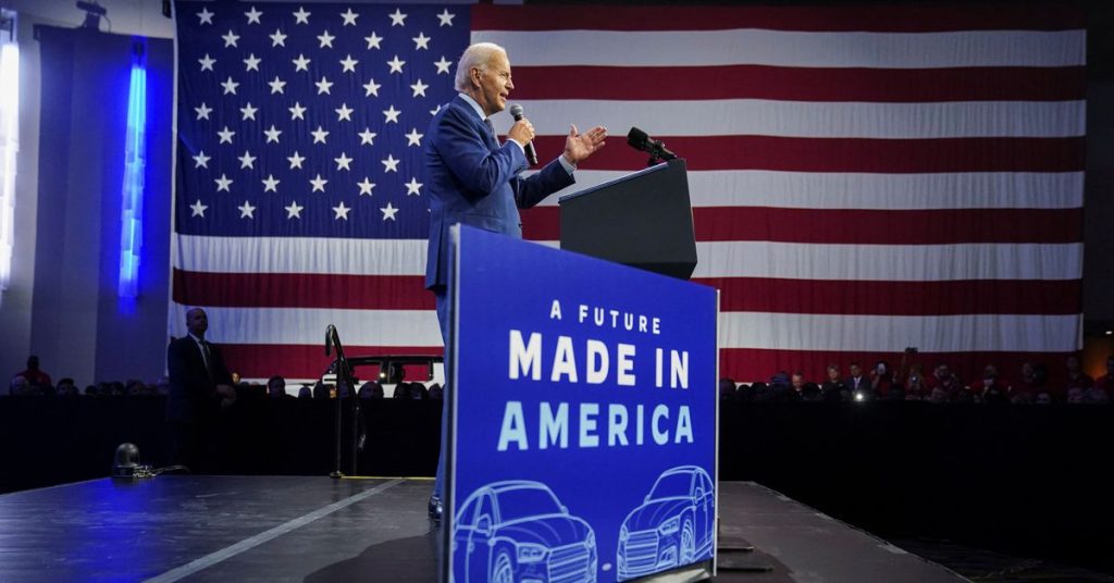 Biden przeznacza 2,8 miliarda dolarów na zwiększenie produkcji metalu w USA na akumulatory do samochodów elektrycznych