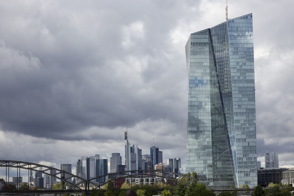Europejski Bank Centralny zapowiedział podwyżkę stóp pomimo sprzeciwu Francji i Włoch