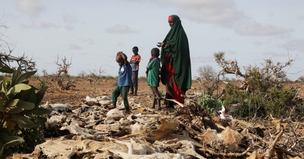 Zobowiązania klimatyczne spadają, a chaotyczna przyszłość wydaje się bliższa rzeczywistości