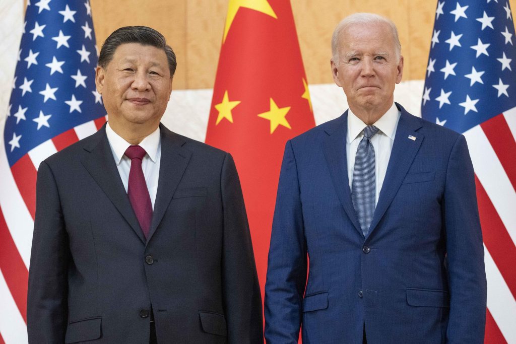 Biden nie nosił munduru Mao, by spotkać się z Xi