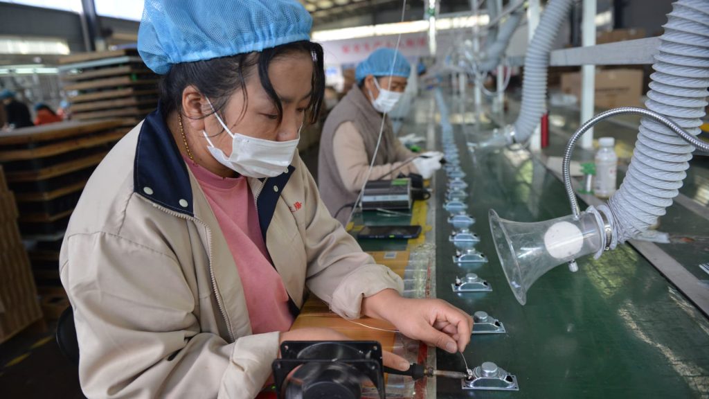 Dane o aktywności fabryk w Chinach nie spełniły oczekiwań.  Rynki Azji i Pacyfiku są mieszane