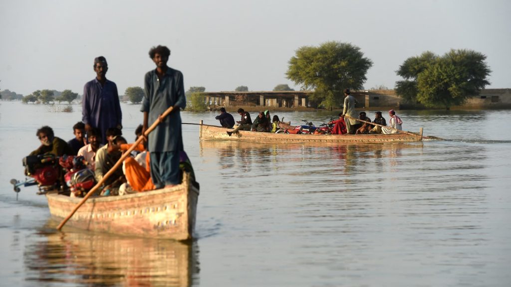 Pakistan twierdzi, że straszliwe powodzie wzmacniają potrzebę rekompensaty