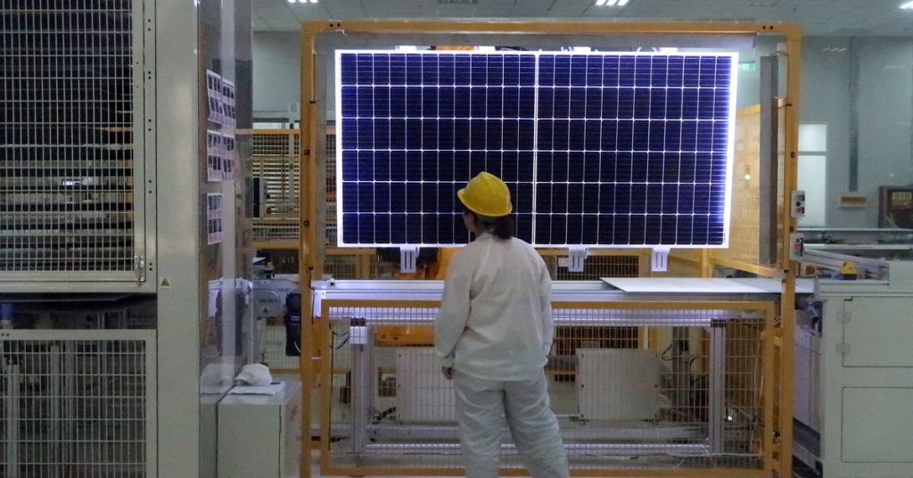 WYŁĄCZNIE: USA zakazują ponad 1000 dostaw energii słonecznej w związku z problemami związanymi z niewolniczą pracą w Chinach