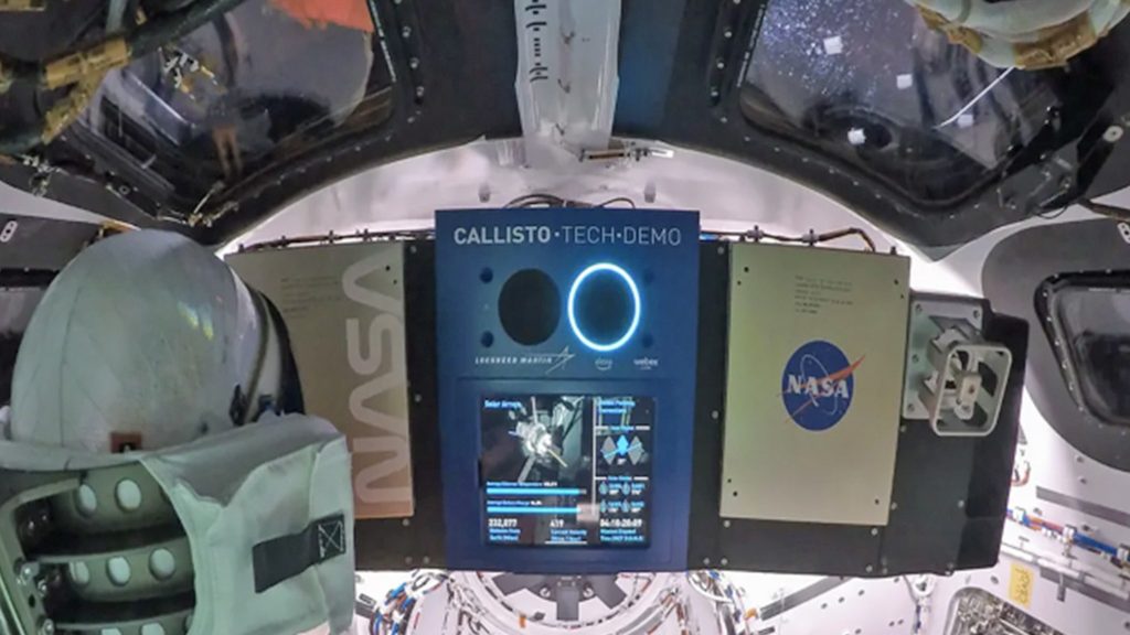 NASA osadza symbole w statku kosmicznym Orion podczas pierwszej misji Artemis na Księżyc