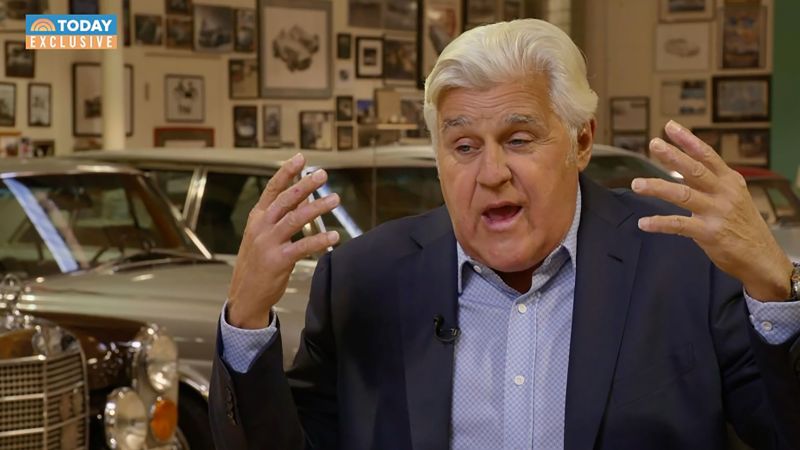 Jay Leno szczegółowo opisuje, jak jego „twarz się zapaliła” w pierwszym wywiadzie od czasu wypadku